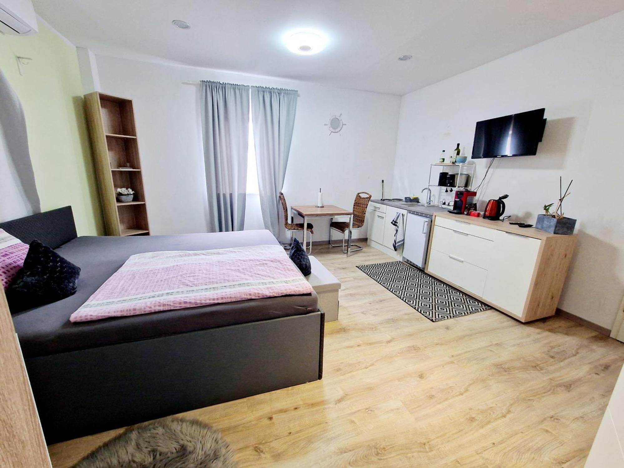 Ibo-Apart 1 Zimmer Apartment In Herzogenaurach Exteriör bild